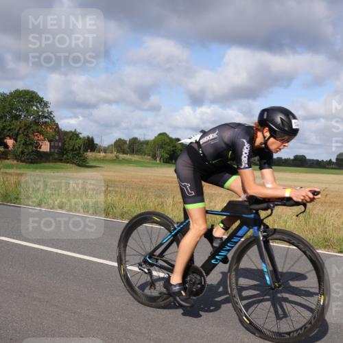 25.08.2024 - Elbe Triathlon Hamburg Fuchs,  Jonas http://msf.ph/oto/6849509 25.08.2024 09:54:59 Radfahren 534, 213, 295 meine-sportfotos.de