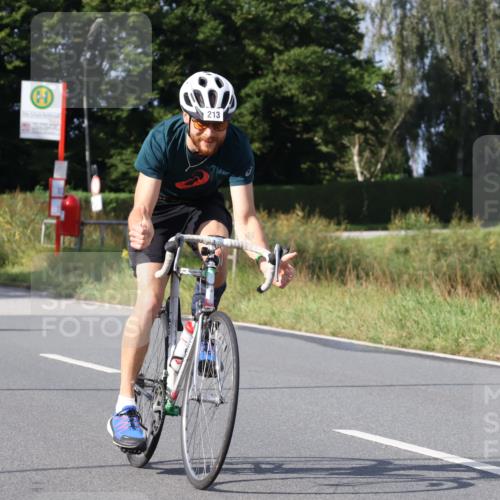 25.08.2024 - Elbe Triathlon Hamburg Fuchs,  Jonas http://msf.ph/oto/6849518 25.08.2024 09:55:02 Radfahren 534, 213, 295 meine-sportfotos.de