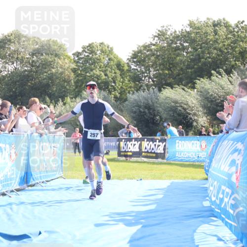 25.08.2024 - Elbe Triathlon Hamburg H.Heesch http://msf.ph/oto/6849519 25.08.2024 10:45:20 Ziel 204, 257 meine-sportfotos.de