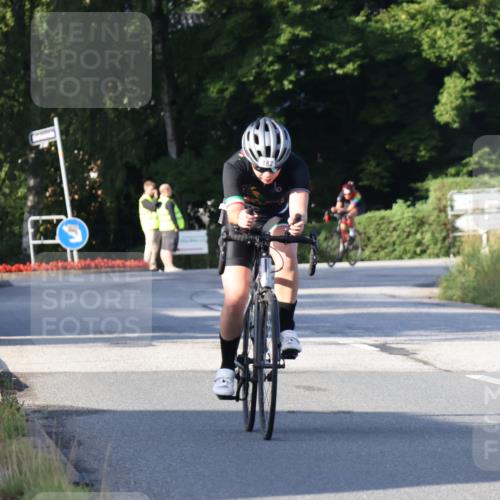 25.08.2024 - Elbe Triathlon Hamburg Fuchs,  Jonas http://msf.ph/oto/6849548 25.08.2024 09:12:14 Radfahren 83, 185, 182 meine-sportfotos.de