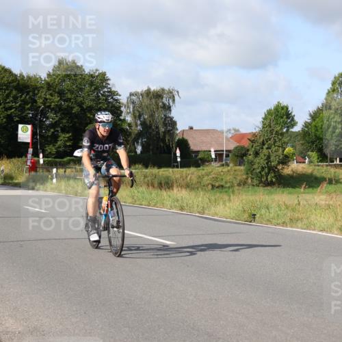 25.08.2024 - Elbe Triathlon Hamburg Fuchs,  Jonas http://msf.ph/oto/6849567 25.08.2024 09:55:04 Radfahren 213, 295 meine-sportfotos.de