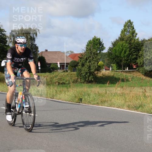 25.08.2024 - Elbe Triathlon Hamburg Fuchs,  Jonas http://msf.ph/oto/6849574 25.08.2024 09:55:04 Radfahren 213, 295 meine-sportfotos.de