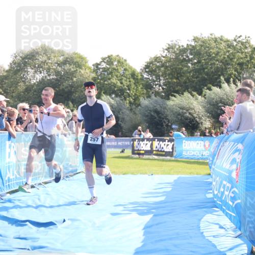 25.08.2024 - Elbe Triathlon Hamburg H.Heesch http://msf.ph/oto/6849579 25.08.2024 10:45:21 Ziel 204, 257 meine-sportfotos.de