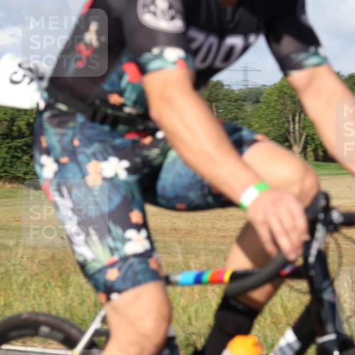 25.08.2024 - Elbe Triathlon Hamburg Fuchs,  Jonas http://msf.ph/oto/6849601 25.08.2024 09:55:05 Radfahren 213, 295 meine-sportfotos.de
