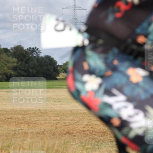 25.08.2024 - Elbe Triathlon Hamburg Fuchs,  Jonas http://msf.ph/oto/6849608 25.08.2024 09:55:05 Radfahren 213, 295 meine-sportfotos.de