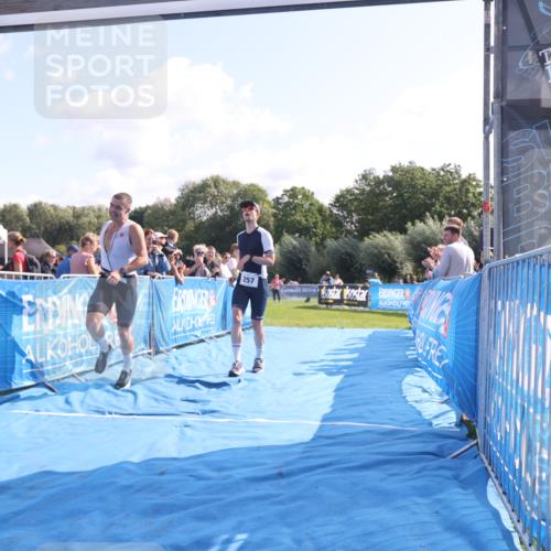 25.08.2024 - Elbe Triathlon Hamburg H.Heesch http://msf.ph/oto/6849666 25.08.2024 10:45:22 Ziel 204, 257 meine-sportfotos.de