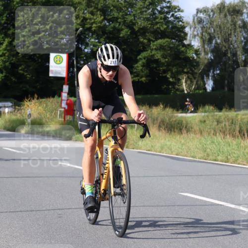 25.08.2024 - Elbe Triathlon Hamburg Fuchs,  Jonas http://msf.ph/oto/6849695 25.08.2024 09:55:23 Radfahren 217, 279, 408 meine-sportfotos.de