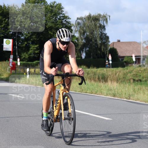 25.08.2024 - Elbe Triathlon Hamburg Fuchs,  Jonas http://msf.ph/oto/6849700 25.08.2024 09:55:23 Radfahren 217, 279, 408 meine-sportfotos.de