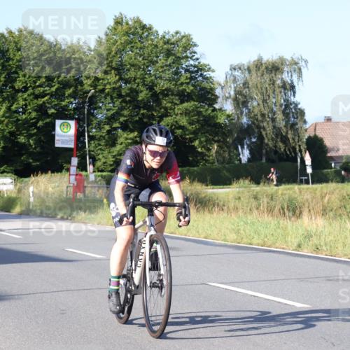 25.08.2024 - Elbe Triathlon Hamburg Fuchs,  Jonas http://msf.ph/oto/6849740 25.08.2024 09:12:29 Radfahren 152, 215, 150, 165, 233, 54 meine-sportfotos.de