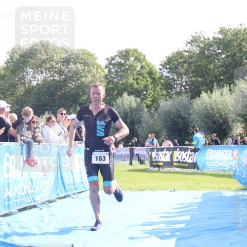 25.08.2024 - Elbe Triathlon Hamburg H.Heesch http://msf.ph/oto/6849770 25.08.2024 10:46:26 Ziel 163 meine-sportfotos.de