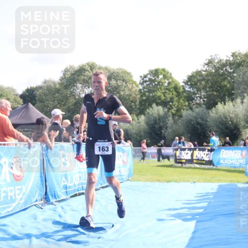 25.08.2024 - Elbe Triathlon Hamburg H.Heesch http://msf.ph/oto/6849793 25.08.2024 10:46:27 Ziel 163 meine-sportfotos.de