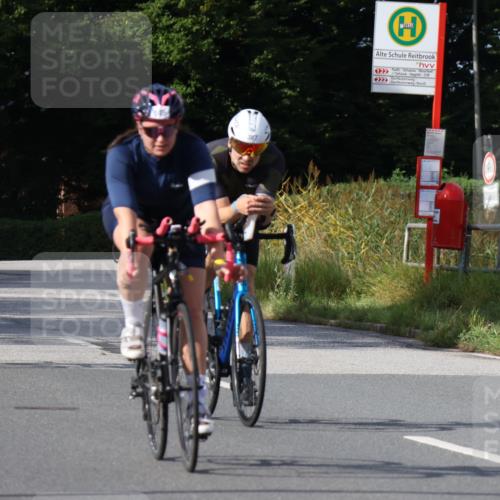 25.08.2024 - Elbe Triathlon Hamburg Fuchs,  Jonas http://msf.ph/oto/6849796 25.08.2024 09:55:32 Radfahren 408, 387, 505, 283, 318 meine-sportfotos.de