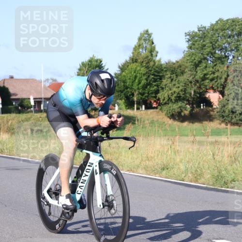 25.08.2024 - Elbe Triathlon Hamburg Fuchs,  Jonas http://msf.ph/oto/6849802 25.08.2024 09:12:31 Radfahren 150, 165, 233, 54 meine-sportfotos.de