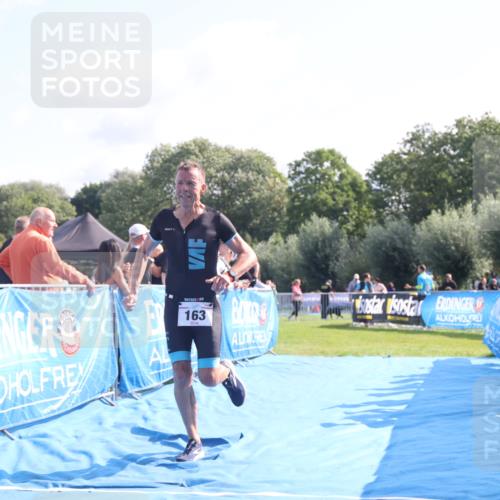 25.08.2024 - Elbe Triathlon Hamburg H.Heesch http://msf.ph/oto/6849813 25.08.2024 10:46:27 Ziel 163 meine-sportfotos.de