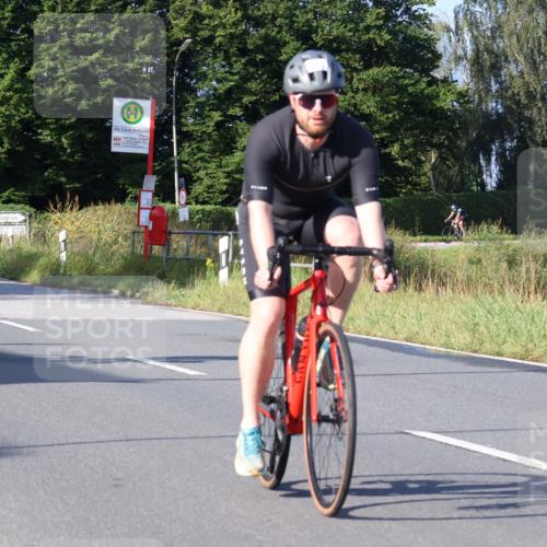 25.08.2024 - Elbe Triathlon Hamburg Fuchs,  Jonas http://msf.ph/oto/6849840 25.08.2024 09:12:35 Radfahren 165, 233, 54, 290 meine-sportfotos.de