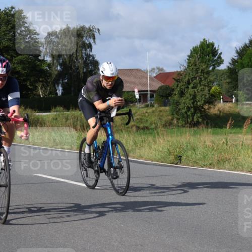 25.08.2024 - Elbe Triathlon Hamburg Fuchs,  Jonas http://msf.ph/oto/6849841 25.08.2024 09:55:34 Radfahren 408, 387, 505, 283, 318, 252 meine-sportfotos.de