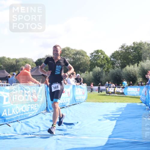 25.08.2024 - Elbe Triathlon Hamburg H.Heesch http://msf.ph/oto/6849842 25.08.2024 10:46:27 Ziel 163 meine-sportfotos.de