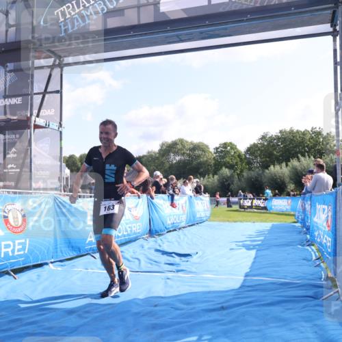 25.08.2024 - Elbe Triathlon Hamburg H.Heesch http://msf.ph/oto/6849875 25.08.2024 10:46:28 Ziel 163 meine-sportfotos.de