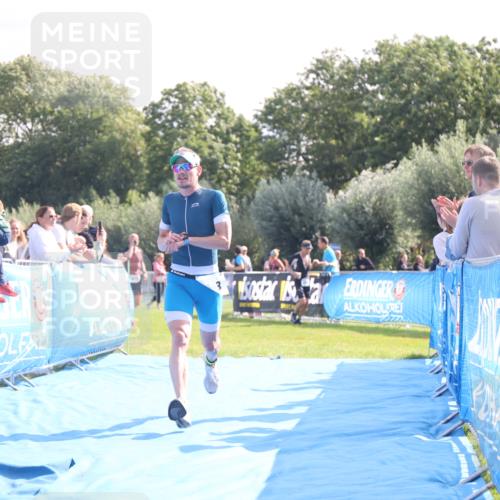 25.08.2024 - Elbe Triathlon Hamburg H.Heesch http://msf.ph/oto/6849883 25.08.2024 10:46:59 Ziel 403 meine-sportfotos.de