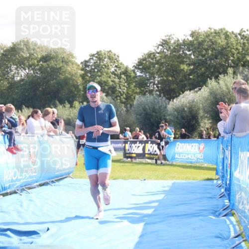 25.08.2024 - Elbe Triathlon Hamburg H.Heesch http://msf.ph/oto/6849905 25.08.2024 10:46:59 Ziel 403 meine-sportfotos.de