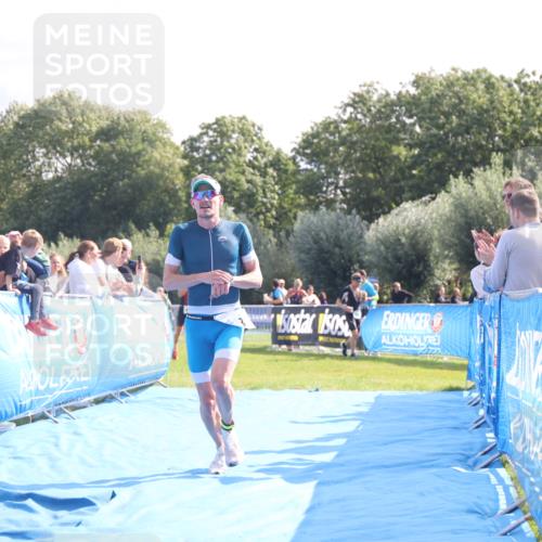 25.08.2024 - Elbe Triathlon Hamburg H.Heesch http://msf.ph/oto/6849910 25.08.2024 10:46:59 Ziel 403 meine-sportfotos.de
