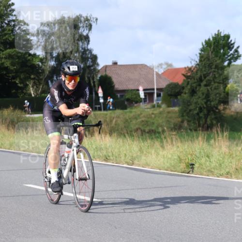 25.08.2024 - Elbe Triathlon Hamburg Fuchs,  Jonas http://msf.ph/oto/6849964 25.08.2024 09:55:41 Radfahren 318, 252, 480, 453, 482 meine-sportfotos.de