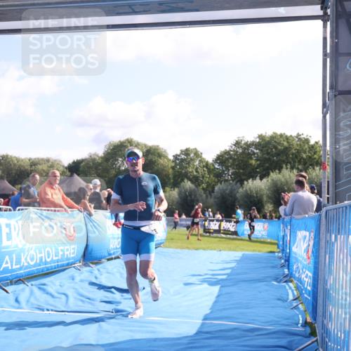 25.08.2024 - Elbe Triathlon Hamburg H.Heesch http://msf.ph/oto/6850011 25.08.2024 10:46:59 Ziel 403 meine-sportfotos.de