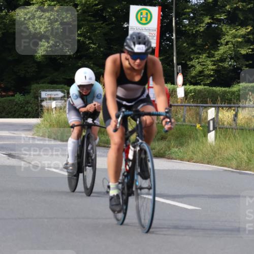 25.08.2024 - Elbe Triathlon Hamburg Fuchs,  Jonas http://msf.ph/oto/6850053 25.08.2024 09:55:48 Radfahren 453, 482, 463, 244, 238, 230 meine-sportfotos.de