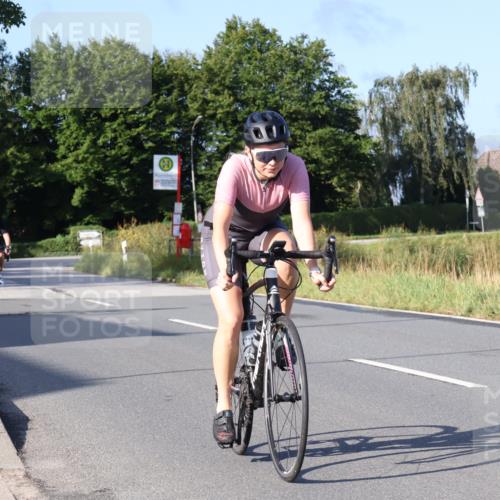 25.08.2024 - Elbe Triathlon Hamburg Fuchs,  Jonas http://msf.ph/oto/6850077 25.08.2024 09:13:00 Radfahren 131, 145, 130 meine-sportfotos.de