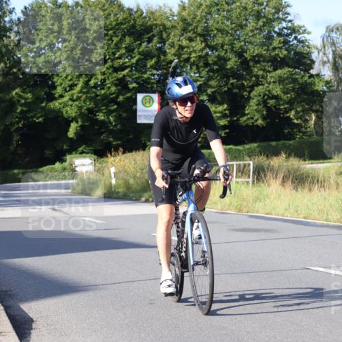 25.08.2024 - Elbe Triathlon Hamburg Fuchs,  Jonas http://msf.ph/oto/6850108 25.08.2024 09:13:01 Radfahren 145, 130 meine-sportfotos.de