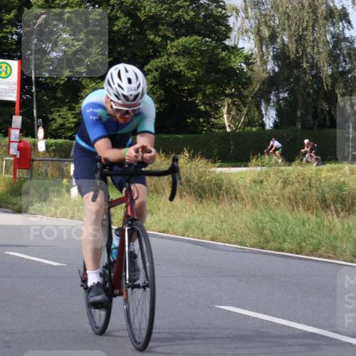 25.08.2024 - Elbe Triathlon Hamburg Fuchs,  Jonas http://msf.ph/oto/6850145 25.08.2024 09:55:52 Radfahren 482, 463, 244, 238, 230 meine-sportfotos.de
