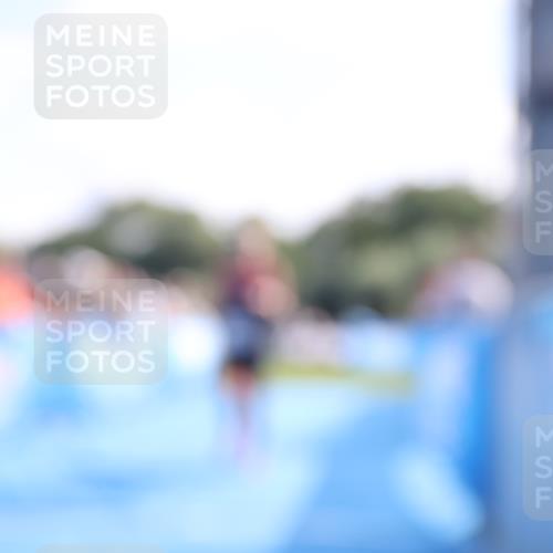 25.08.2024 - Elbe Triathlon Hamburg H.Heesch http://msf.ph/oto/6850149 25.08.2024 10:47:07 Ziel 122, 403 meine-sportfotos.de
