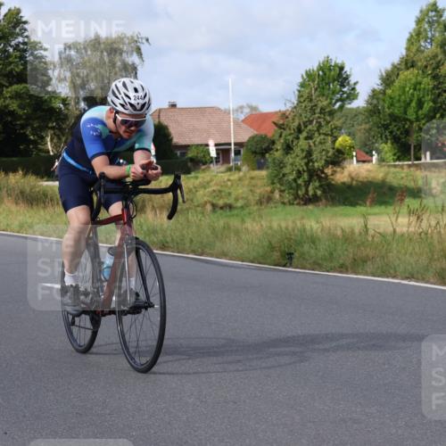 25.08.2024 - Elbe Triathlon Hamburg Fuchs,  Jonas http://msf.ph/oto/6850160 25.08.2024 09:55:52 Radfahren 482, 463, 244, 238, 230 meine-sportfotos.de
