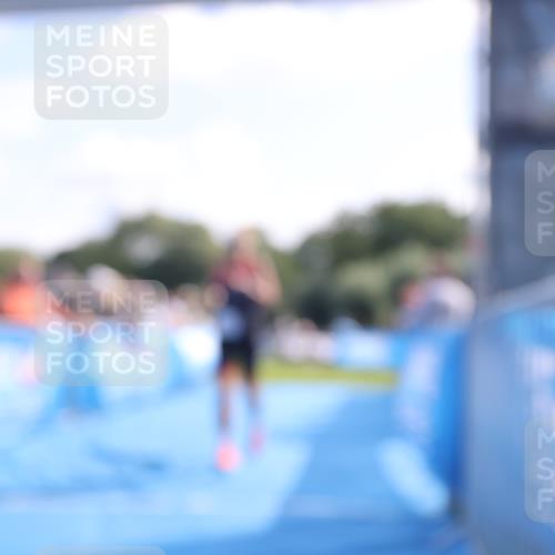 25.08.2024 - Elbe Triathlon Hamburg H.Heesch http://msf.ph/oto/6850164 25.08.2024 10:47:07 Ziel 122, 403 meine-sportfotos.de