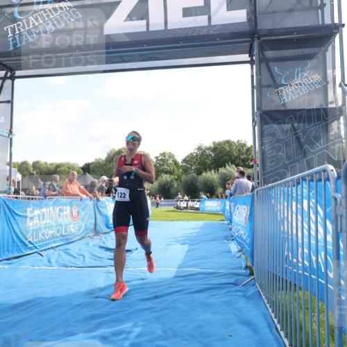 25.08.2024 - Elbe Triathlon Hamburg H.Heesch http://msf.ph/oto/6850205 25.08.2024 10:47:08 Ziel 122 meine-sportfotos.de