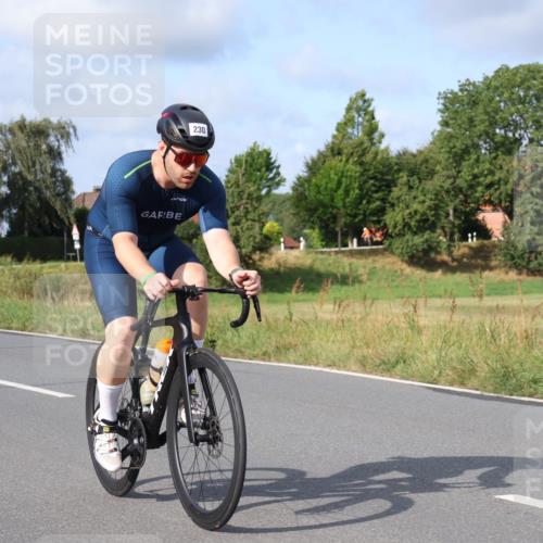 25.08.2024 - Elbe Triathlon Hamburg Fuchs,  Jonas http://msf.ph/oto/6850228 25.08.2024 09:55:55 Radfahren 244, 238, 230, 359, 358 meine-sportfotos.de