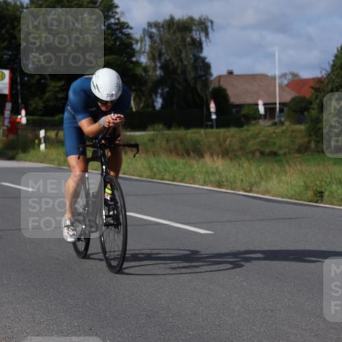25.08.2024 - Elbe Triathlon Hamburg Fuchs,  Jonas http://msf.ph/oto/6850303 25.08.2024 09:56:02 Radfahren 359, 358, 354, 420 meine-sportfotos.de