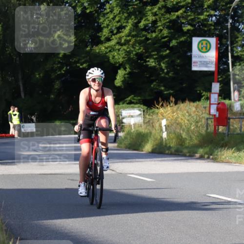 25.08.2024 - Elbe Triathlon Hamburg Fuchs,  Jonas http://msf.ph/oto/6850319 25.08.2024 09:13:32 Radfahren 124, 138 meine-sportfotos.de