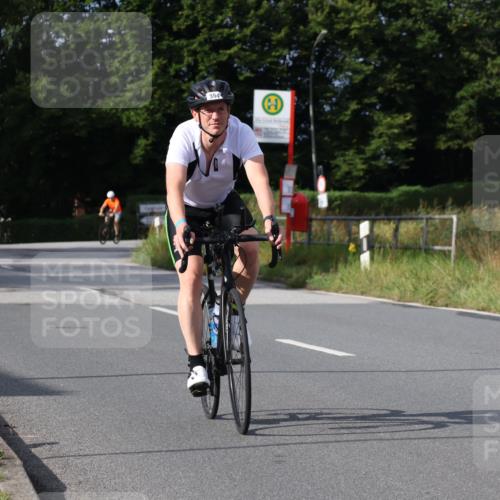 25.08.2024 - Elbe Triathlon Hamburg Fuchs,  Jonas http://msf.ph/oto/6850341 25.08.2024 09:56:04 Radfahren 359, 358, 354, 420 meine-sportfotos.de