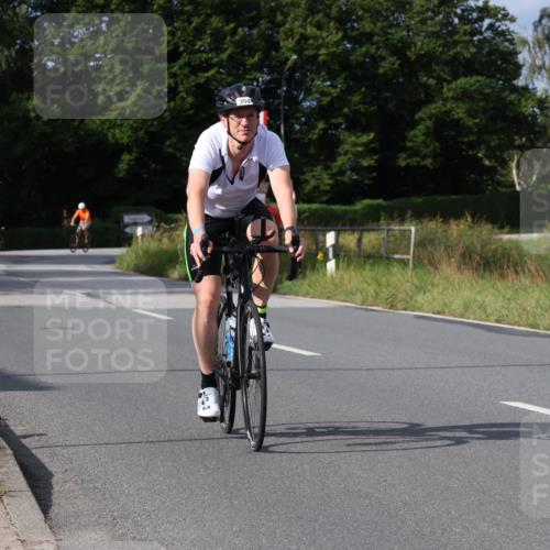 25.08.2024 - Elbe Triathlon Hamburg Fuchs,  Jonas http://msf.ph/oto/6850345 25.08.2024 09:56:04 Radfahren 359, 358, 354, 420 meine-sportfotos.de
