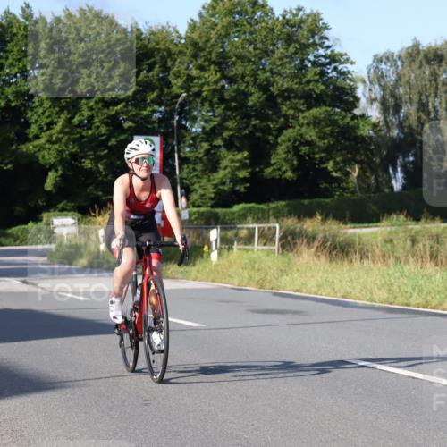 25.08.2024 - Elbe Triathlon Hamburg Fuchs,  Jonas http://msf.ph/oto/6850350 25.08.2024 09:13:33 Radfahren 124, 138 meine-sportfotos.de