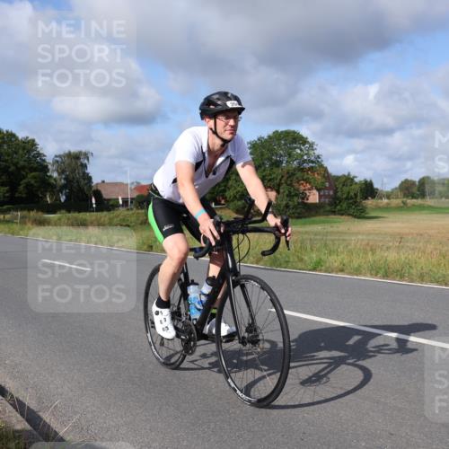 25.08.2024 - Elbe Triathlon Hamburg Fuchs,  Jonas http://msf.ph/oto/6850384 25.08.2024 09:56:05 Radfahren 359, 358, 354, 420 meine-sportfotos.de
