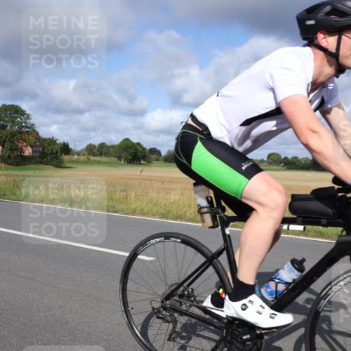 25.08.2024 - Elbe Triathlon Hamburg Fuchs,  Jonas http://msf.ph/oto/6850399 25.08.2024 09:56:06 Radfahren 359, 358, 354, 420 meine-sportfotos.de