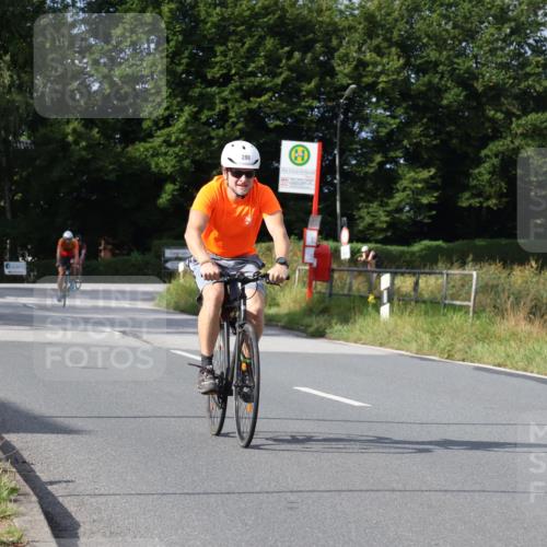 25.08.2024 - Elbe Triathlon Hamburg Fuchs,  Jonas http://msf.ph/oto/6850449 25.08.2024 09:56:13 Radfahren 420, 280, 442, 452 meine-sportfotos.de