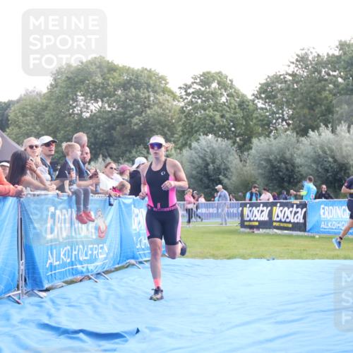 25.08.2024 - Elbe Triathlon Hamburg H.Heesch http://msf.ph/oto/6850472 25.08.2024 10:47:32 Ziel 174 meine-sportfotos.de
