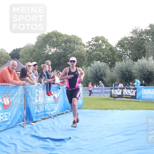 25.08.2024 - Elbe Triathlon Hamburg H.Heesch http://msf.ph/oto/6850508 25.08.2024 10:47:32 Ziel 174 meine-sportfotos.de