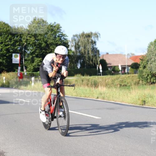 25.08.2024 - Elbe Triathlon Hamburg Fuchs,  Jonas http://msf.ph/oto/6850516 25.08.2024 09:13:42 Radfahren 138, 55, 143 meine-sportfotos.de