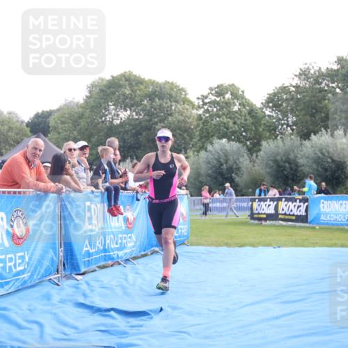 25.08.2024 - Elbe Triathlon Hamburg H.Heesch http://msf.ph/oto/6850518 25.08.2024 10:47:32 Ziel 174 meine-sportfotos.de