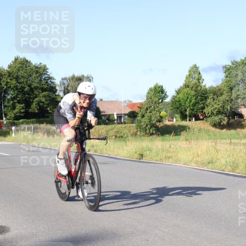 25.08.2024 - Elbe Triathlon Hamburg Fuchs,  Jonas http://msf.ph/oto/6850521 25.08.2024 09:13:42 Radfahren 138, 55, 143 meine-sportfotos.de