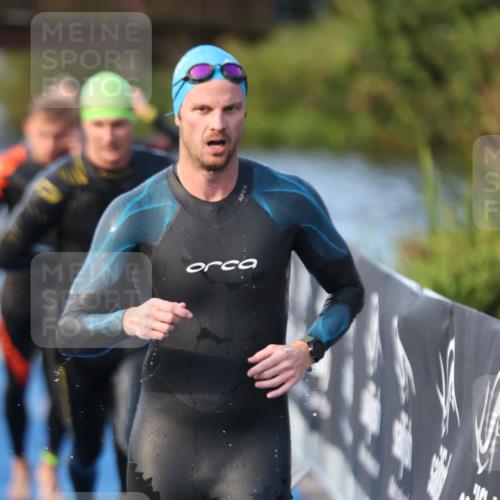 25.08.2024 - Elbe Triathlon Hamburg H.Heesch http://msf.ph/oto/6850534 25.08.2024 08:58:42 Schwimmen 208, 211, 236, 241, 243, 266, 283, 294, 308, 313 meine-sportfotos.de